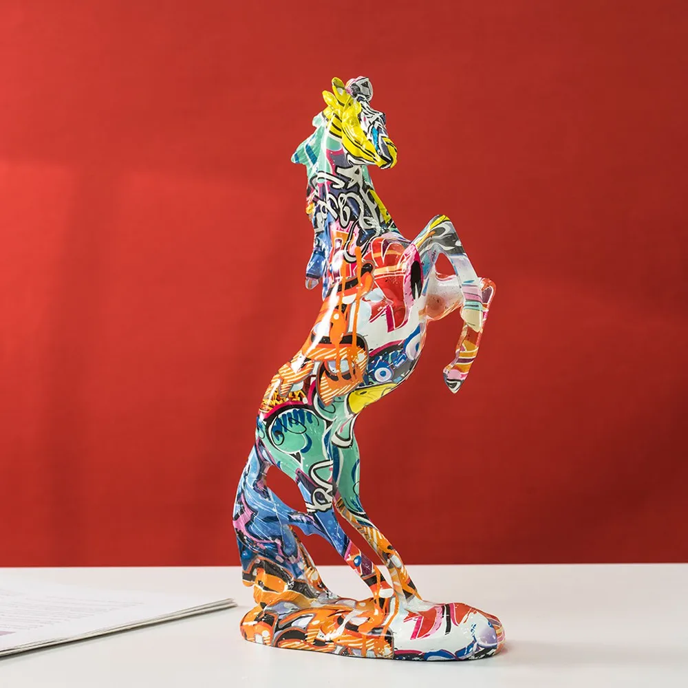 Graffiti met paardenstandbeeld - Resin Art Decoration Items recensie en prijs